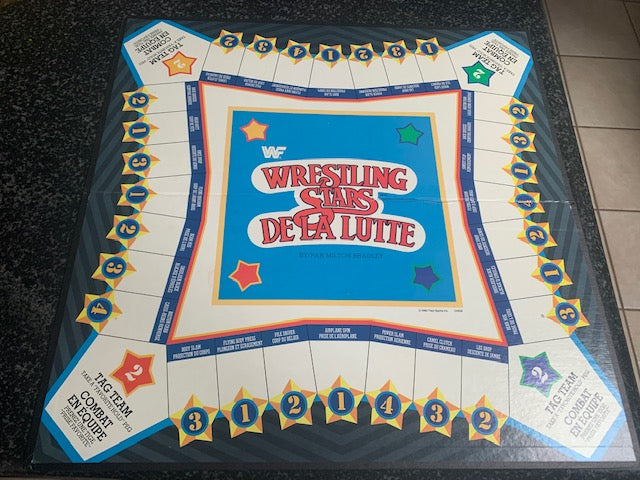Vintage 1985 WWF Wrestling Stars Board Game Bilingual Milton Bradley almost 100% ( Only 3 Dice Missing )