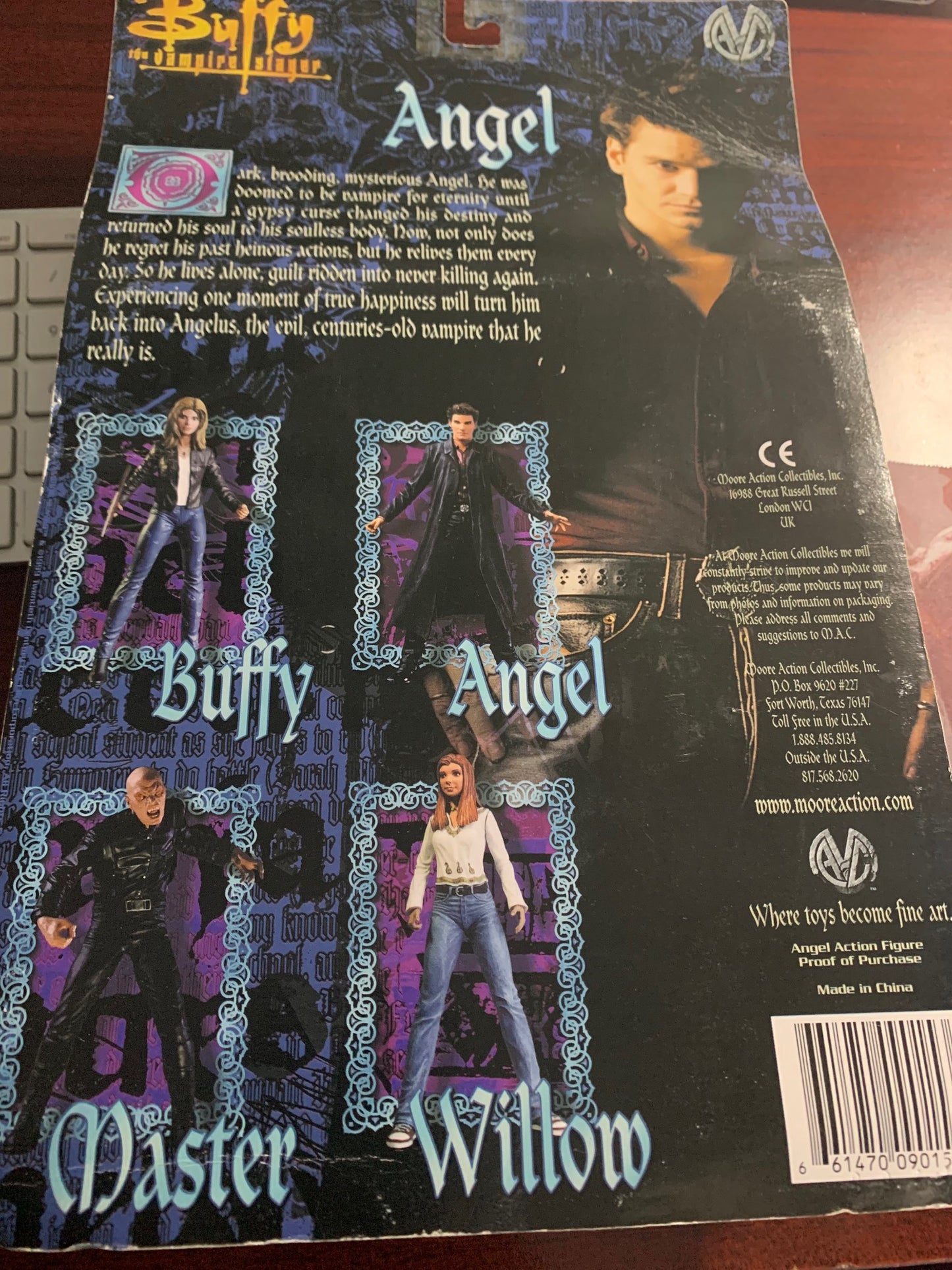 Vintage Buffy the Vampire Slayer Angel figure - Moore Collectibles NIP