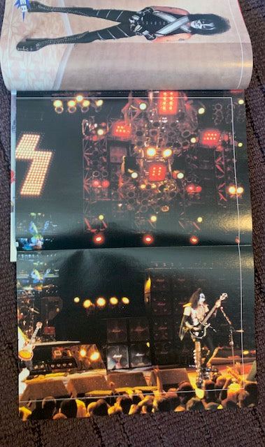 KISS Rocks The World 1997 Metal Edge Magazine HAS POSTERS