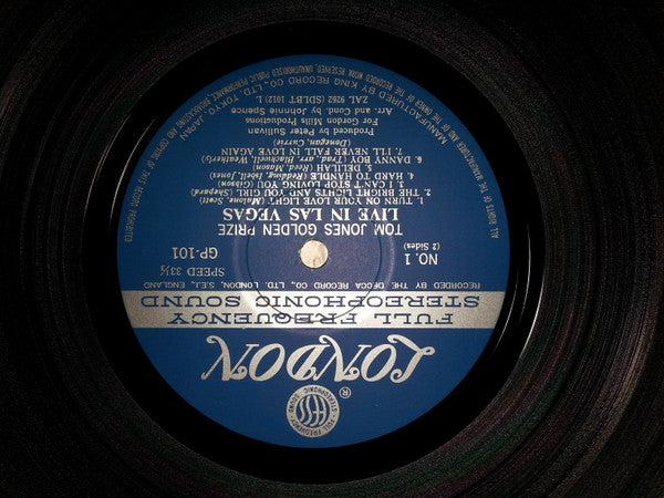 Tom Jones  Live In Las Vegas -Rock Style: Lounge, Pop Rock 19739 Japanese Import) with Obi