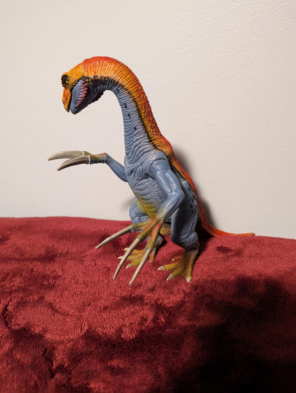 Dinosaur Figure Therizinosaurus Red Blue Moveable Jaw 10” 2013 D-73527