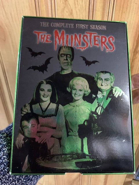 The MUNSTERS -Season One  - DVD Set Mint