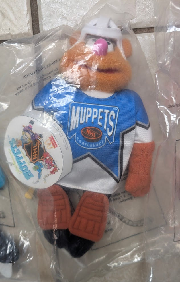 4 VINTAGE 1995 MUPPETS NHL HOCKEY 12" PLUSH NIP