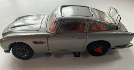 ASTON MARTIN DB5 ~Corgi Toys ~#270 James Bond 007 ~ALL ORIGINAL 1966