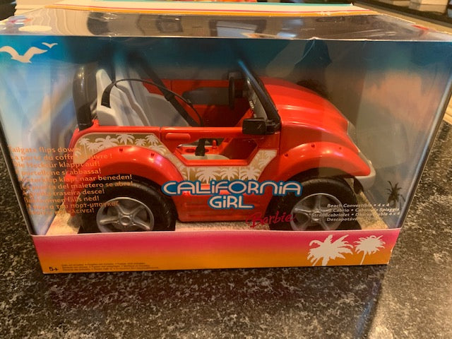 2004 BARBIE CALIFORNIA GIRL BEACH CONVERTIBLE CAR #G8673 SEALED