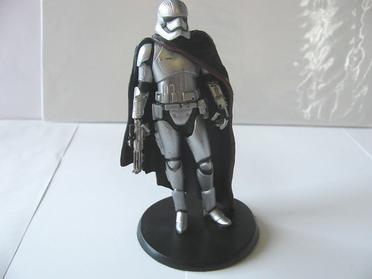 STAR WARS ELITE SERIES 4 1/2" FIGURE / CAPTAIN PHASMA STORM TROOPER / DISNEY, LONDON