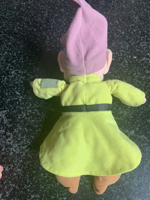 DISNEY SNOW WHITE " DOPEY " DWARF PLUSH 10"   Like New
