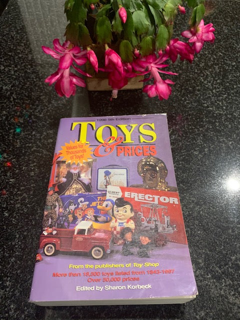 Toys & Prices 1998 (Toys and Prices, 1998) by Sharon Korbeck 912 pages NMint