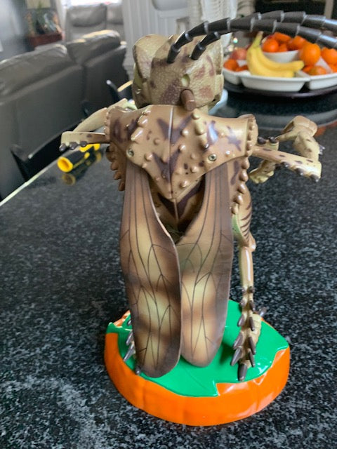 Disney Pixar A Bug's Life Electronic Talking 14”Hopper / Thinkway Toys 1998 HE TALKS !