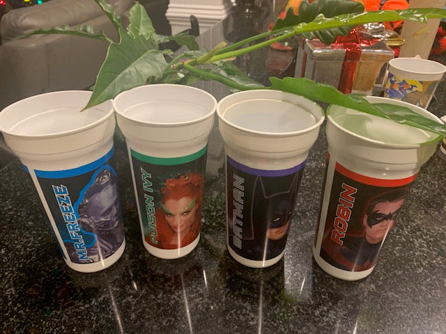 Batman & Robin 1997 Taco Bell Plastic Cups  ( a set of 4 in great shape ) rare