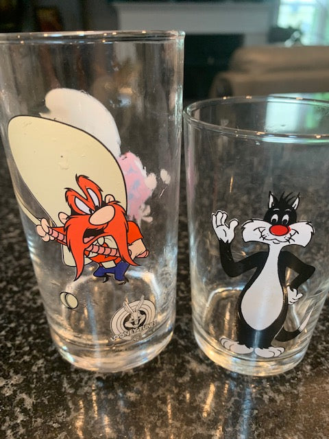 Yosemite Sam  Vintage 1998 Smucker's Jelly Collectable Glass & Sylvester glass