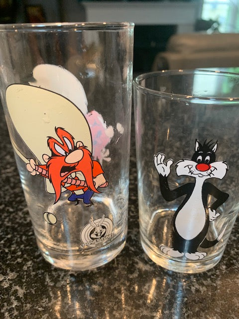 Yosemite Sam  Vintage 1998 Smucker's Jelly Collectable Glass & Sylvester glass
