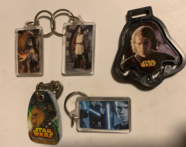 5 Star Wars Key Chains in great shape