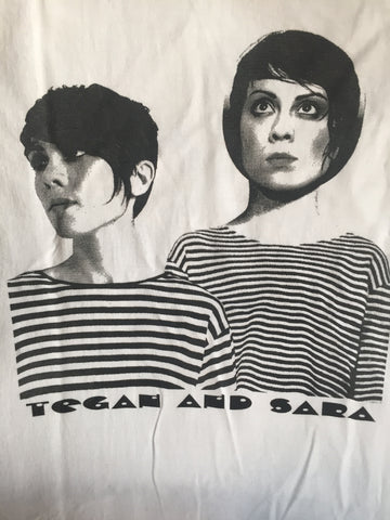TEGAN & SARA at MASSEY HALL - T shirt - (white) S. (36-38)