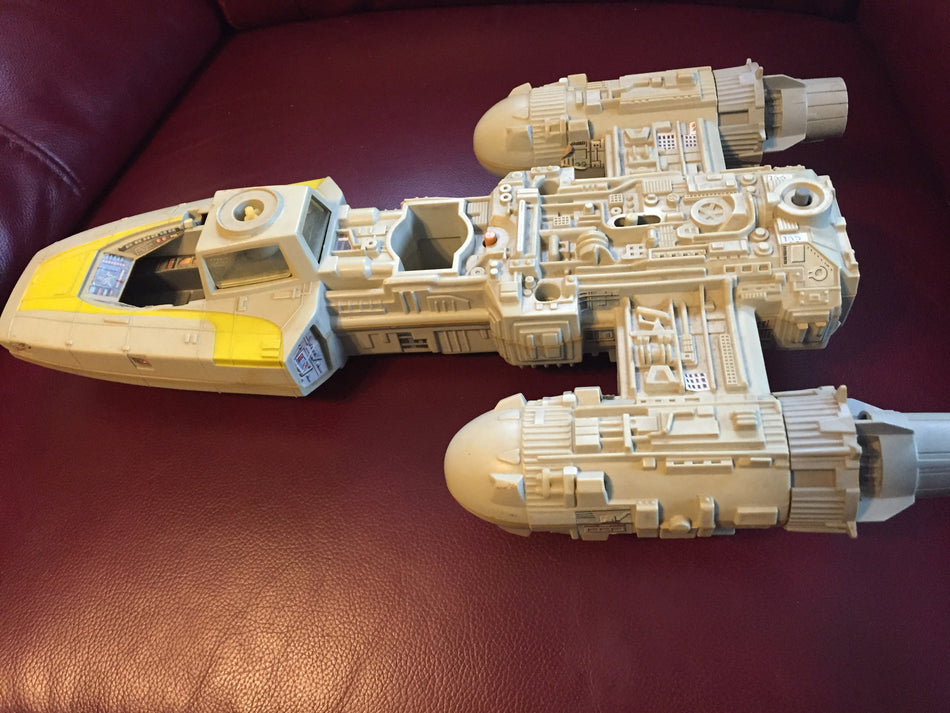 1983 Star Wars Y-Wing Fighter Vehicle  ( missing a few parts )